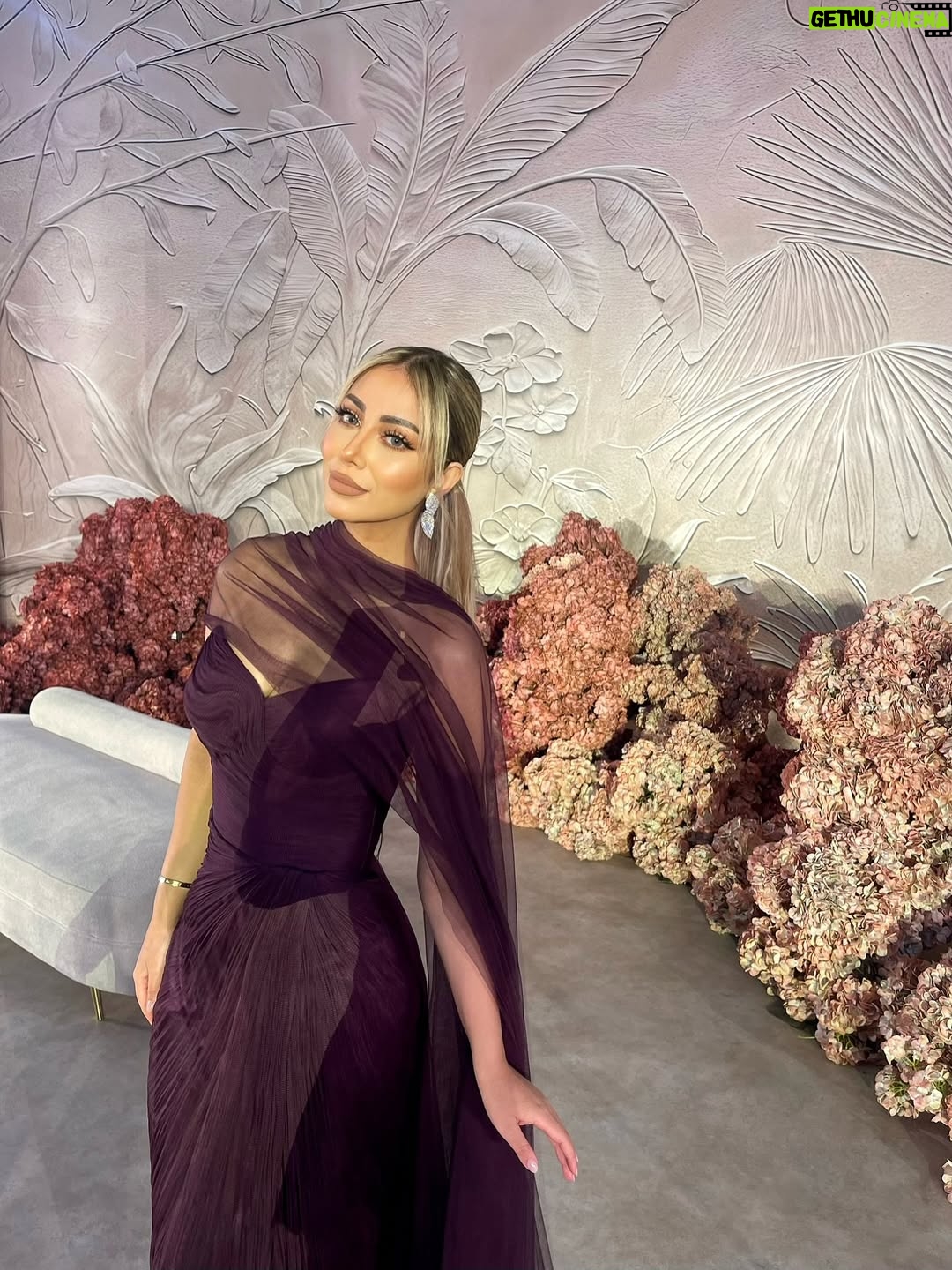 Yousra Saouf - 19.2K Likes - Glamour 🩰

Dress : @latelierduluxe