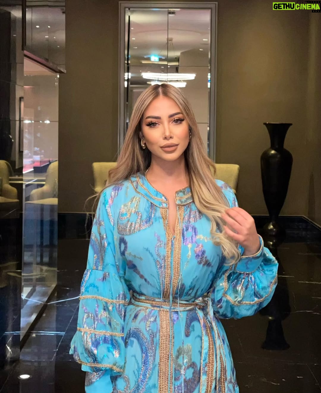 Yousra Saouf - 11.8K Likes - #القفطان_المغربي الهمة و الشان ♥️🇲🇦

Caftan : @latelierduluxe @maisondepasha