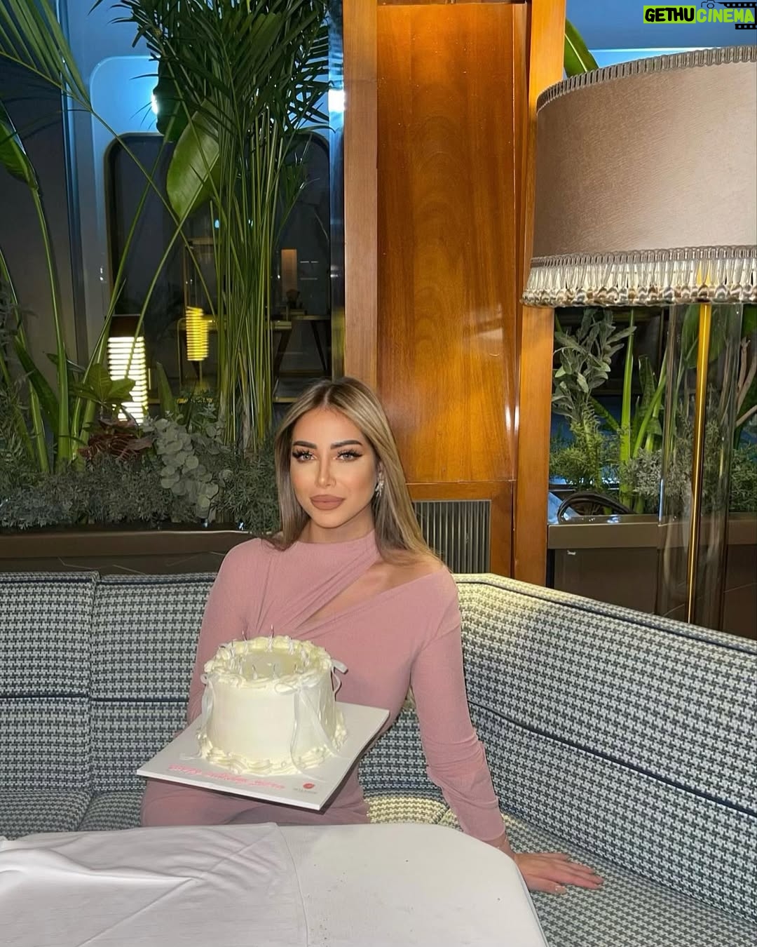 Yousra Saouf - 14.8K Likes - Happy birthday to me 🎂🎈 #29april