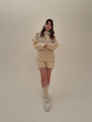 Yu Serizawa Instagram - 💛

31th BirthdayLIVEのグッズ撮影の私です！
いろんなアイスのフレーバーになったよ🍨

stylist @1219__a 

🍨vanilla
tops,pants,shoes @merryjenny_instagram

🍭POPPING SHOWER
earring @eclat__douceur @karhtu_press
ring @monamie79_official @karhtu_press

🍓strawberry
ring @monamie79_official @karhtu_press
shoes @randa_pic

🦄cotton candy
necklace,skirt @harajuku_jacks
shoes @randa_pic