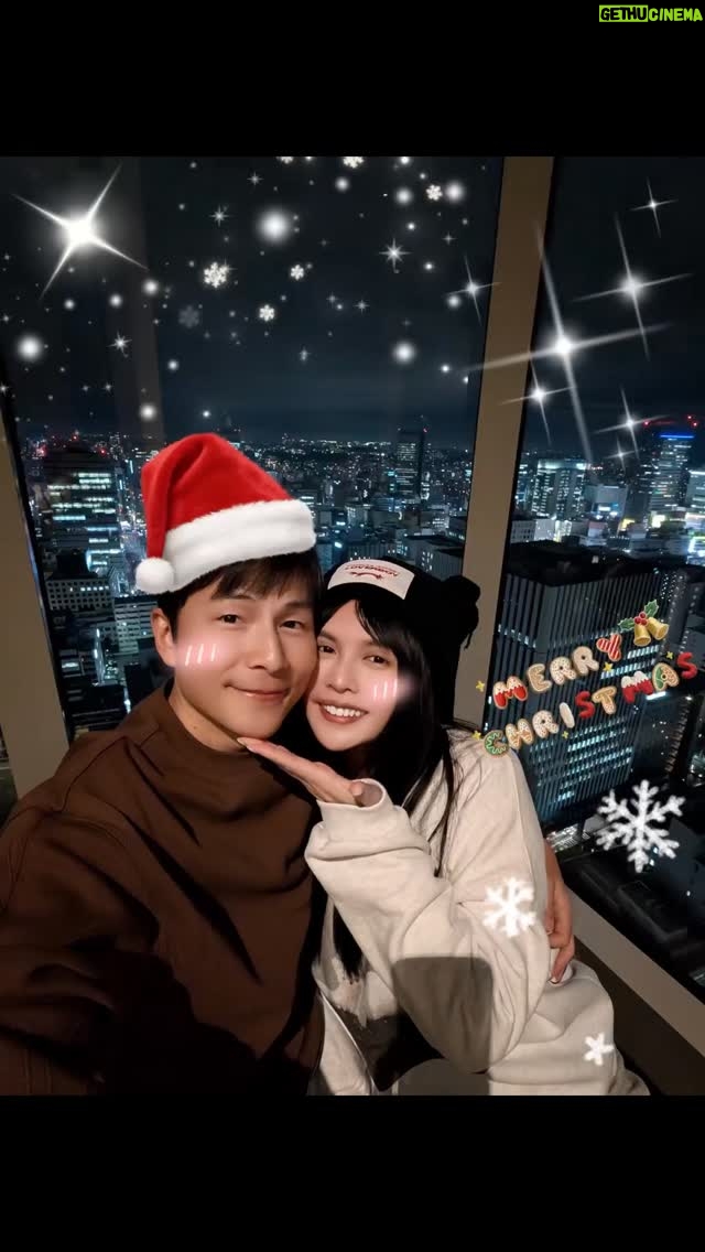 Yu-Tung Hsia - 11.1K Likes - 發生了好多讓人覺得不平靜的事
但還是希望大家能努力用平靜的心面對
2025就快結束
願 大家都能拿出超越百分百的勇氣
接受所有的挑戰 並迎刃而解
多些肯定給自己
多點溫暖給他人
願 所有人都平安 順心
童協祝大家~
Merry Christmas !
and Happy New Year !