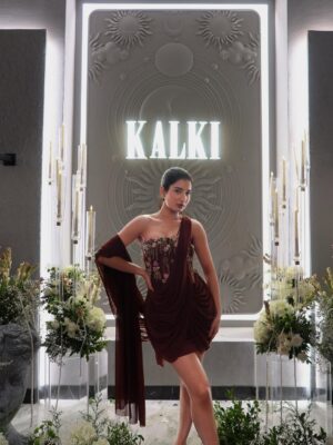 Yukti Chugh Instagram - Bolly music 🤝 me 

 Outfit1 : @plottwistlabel
Outfit 2 : @kalkifashion 
Outfit 3 : @kalkifashion 
Outfit 4 : @plottwistlabel