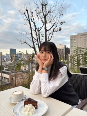 Yumiko Takino Instagram - テラス席が好きな季節🫖

#カフェ #カフェテラス