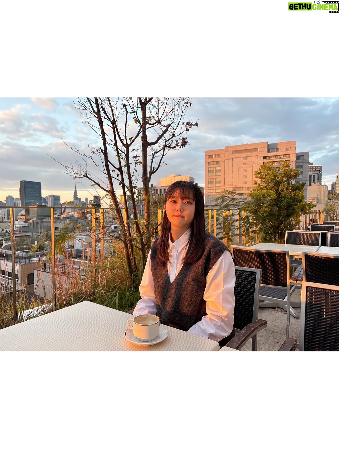 Yumiko Takino - 4.3K Likes - テラス席が好きな季節🫖

#カフェ #カフェテラス