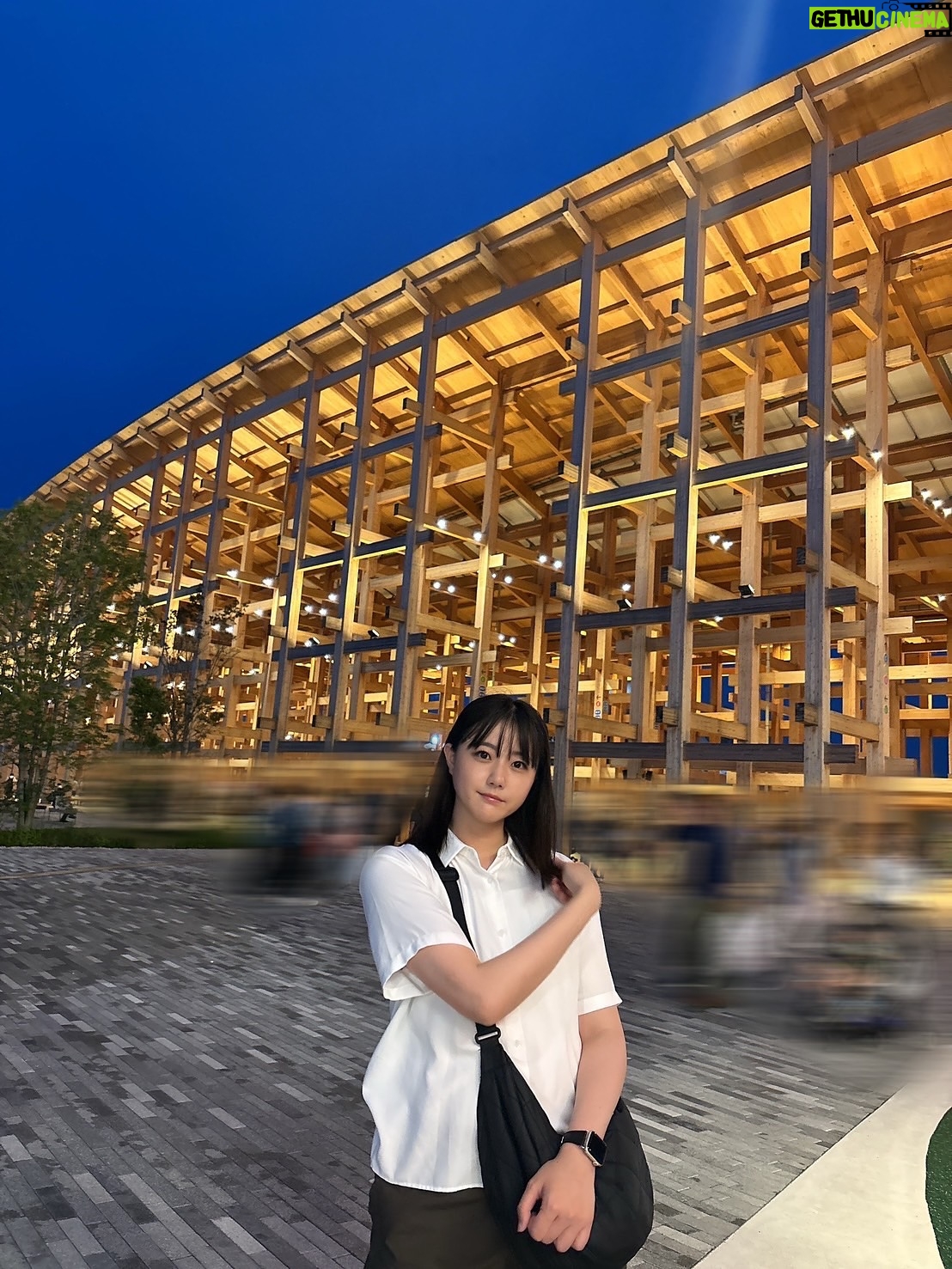 Yumiko Takino - 6.5K Likes - 大阪・関西万博、楽しかった〜！

5枚目の画像は25年後の私です😌ふふ
お目当てに辿り着けてよかったー！
そしてスタンプ帳は半分くらい埋まりました📕

 #大阪万博 #万博 #大阪関西万博 #expo2025 #expo
#きたぞ万博