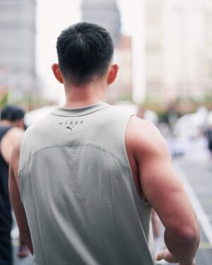Yun Liu Instagram - ‘
時間拉回到12/13-14
Team Hyrox 大使007小隊
去比了一場CrossFit 全球極限體能鋼鐵大賽

謝謝我的神隊友們從預賽就一直揹著我進到正賽🥹
肯定是腎上腺素作祟,場上的那個人是另一個我🤣
說真的已經過了兩週,好像記憶猶新又好像是在作夢
總之騙不了人的是我身體每一個部位的酸痛…..

還是那一句,運動這條路上我會繼續痛並快樂著~

下一場2026/02/28-03/01 Hyrox Taipei 見✌🏻

TEAM HYROX
@hyroxtw 
@chouunn_ 
@peeta.gege 
@l7athlete_caleb 

📷 @rhb717 
🏋️ @2025tpfgp 

#hyrox #hyroxtw #hyroxambassador #crossfit #tpf