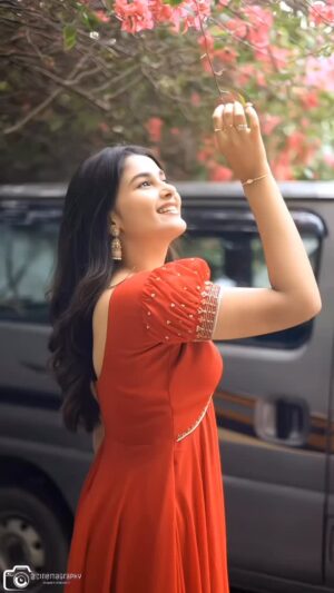 Yuvina Parthavi Instagram - Jus twirlin around ❤️‍🔥
In the promotions of #Right ⚖️movie @rtsfilmfactory 

#yuvinaparthavi 

Outfit: @zenoraofficial_ 
Vc: @cinemagraphy__ 

[ Yuvina Parthavi , oorum blood, red dress, pinteresty, traditionals,new look, fyp, Instagram, reels, girly, new Tamil songs, fav]