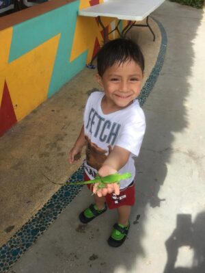 Zahie Téllez Instagram - Parte 2 de mi #2016
Un año de muchos cambios y el más grande fue ver a mi Mariano pasar de ser un bebé a un niño pequeño, cuando veo estas fotos siento nostalgia, pero también mucho amor ❤️
Sin duda alguna, recordar es volver a vivir 💃🏻