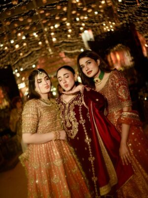 Zahra Waseem Instagram - My fam🫶🏻