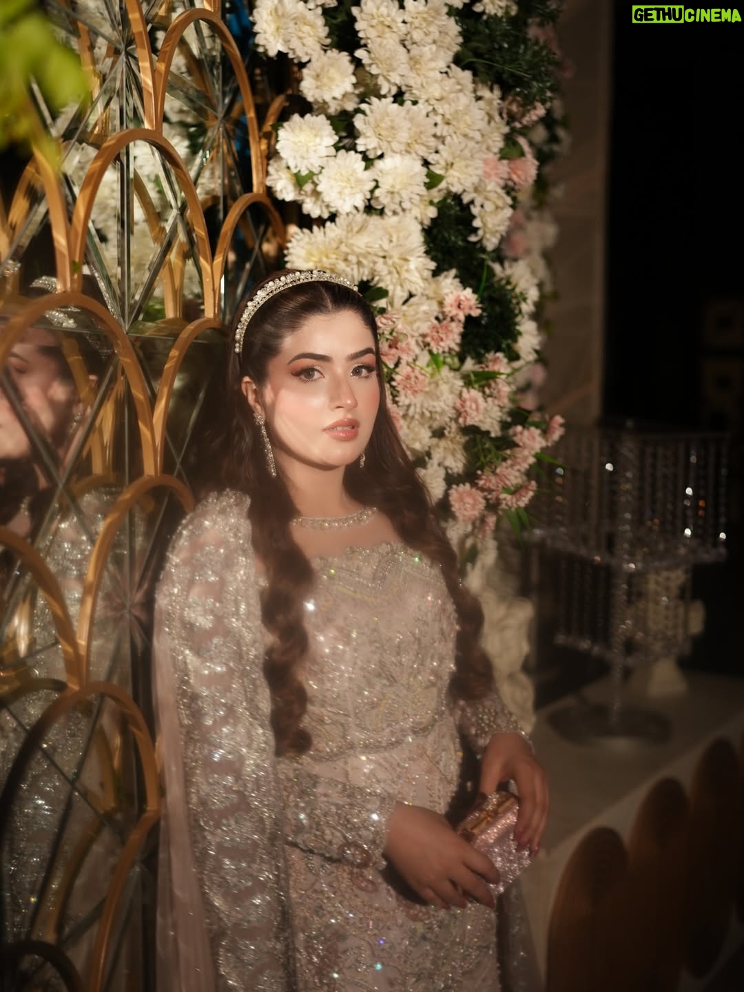 Zahra Waseem - 67.9K Likes - 🦢💍🕊️

👗 @mysiebytahira 
💄 @fazistudio