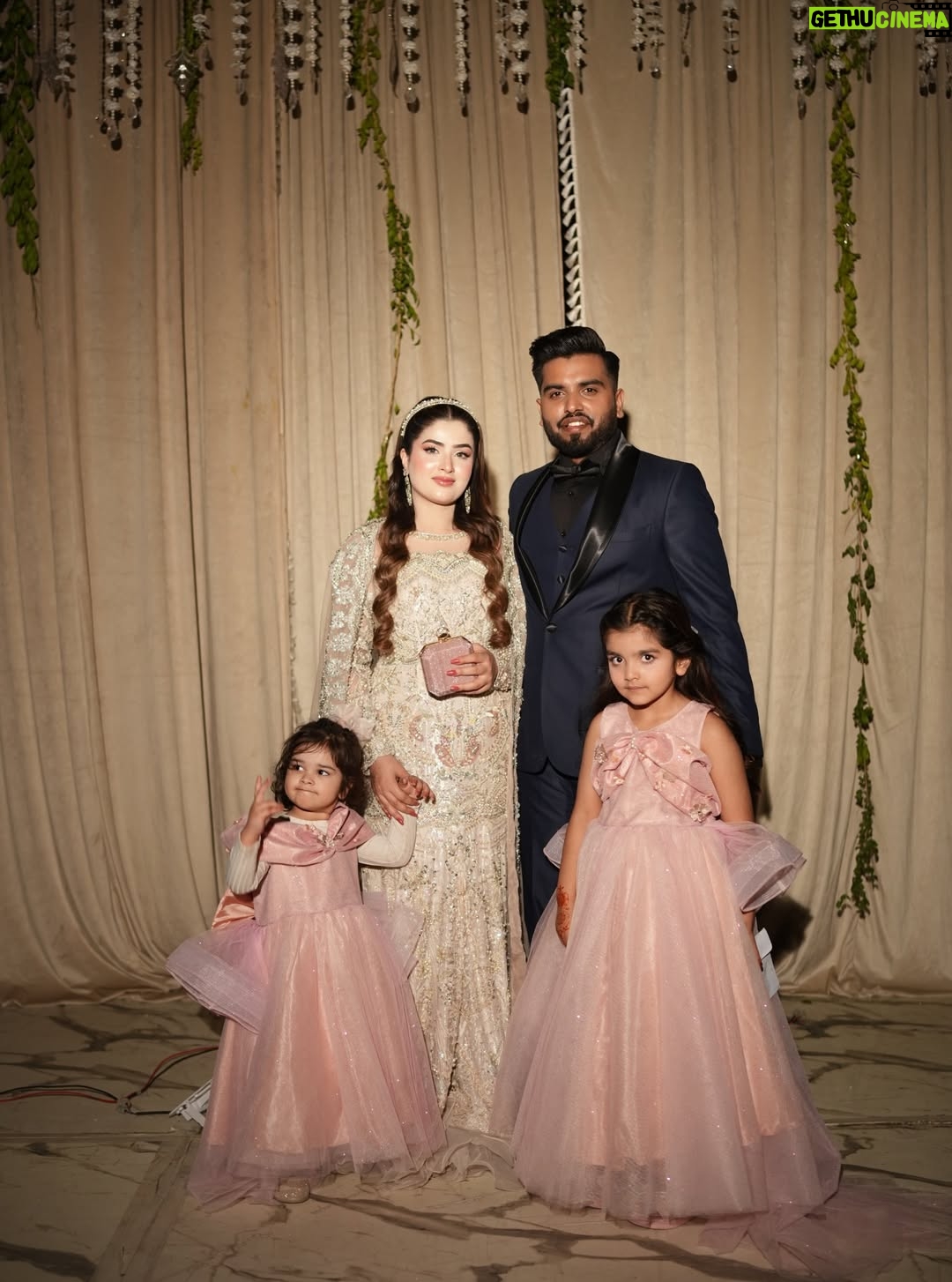 Zahra Waseem - 67.9K Likes - 🦢💍🕊️

👗 @mysiebytahira 
💄 @fazistudio