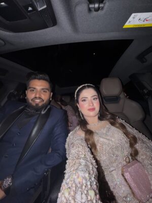 Zahra Waseem Instagram - 🦢💍🕊️

👗 @mysiebytahira 
💄 @fazistudio