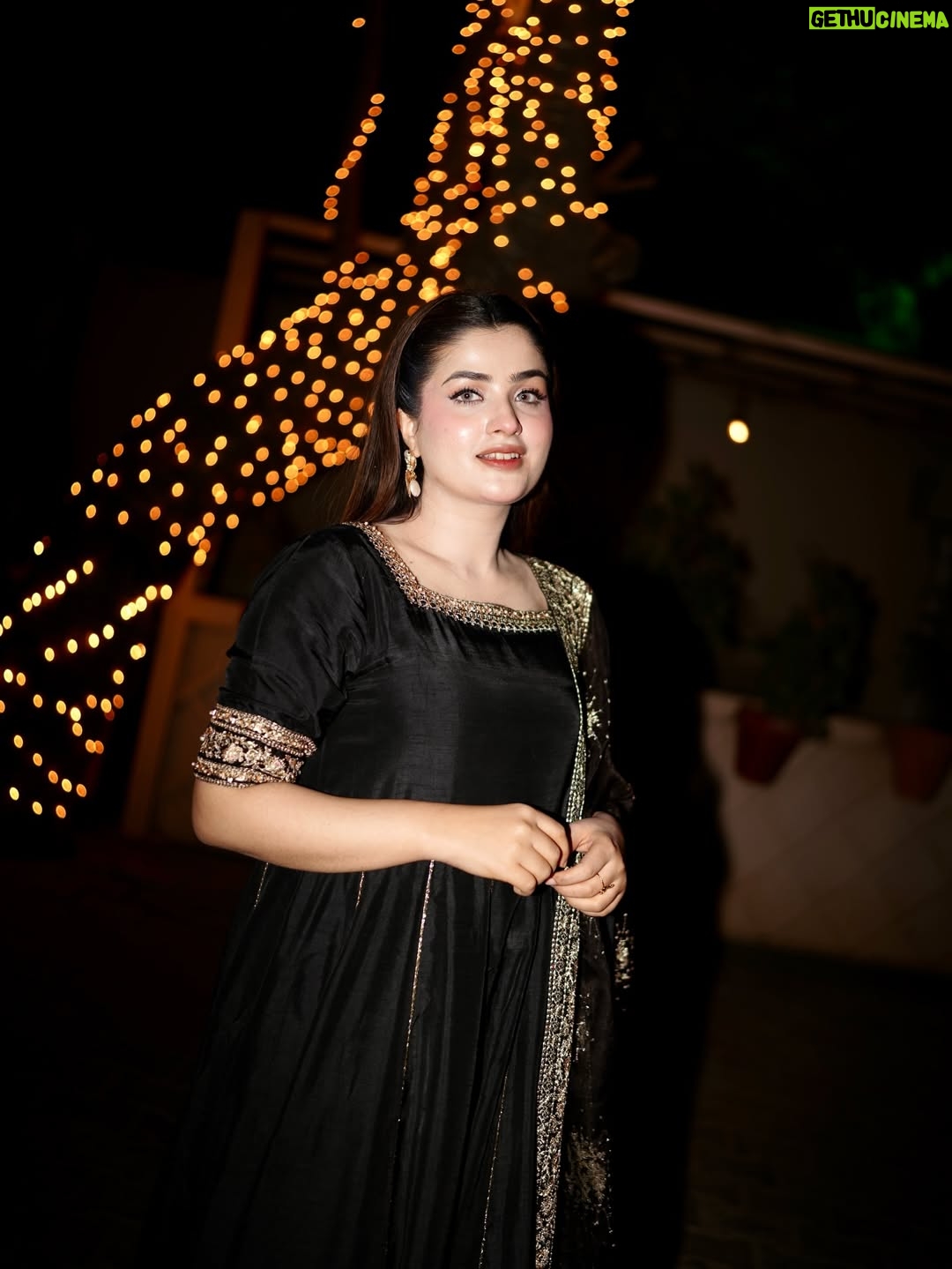 Zahra Waseem - 72.2K Likes - Qawali night🖤

👗 @kanwalmalik.official