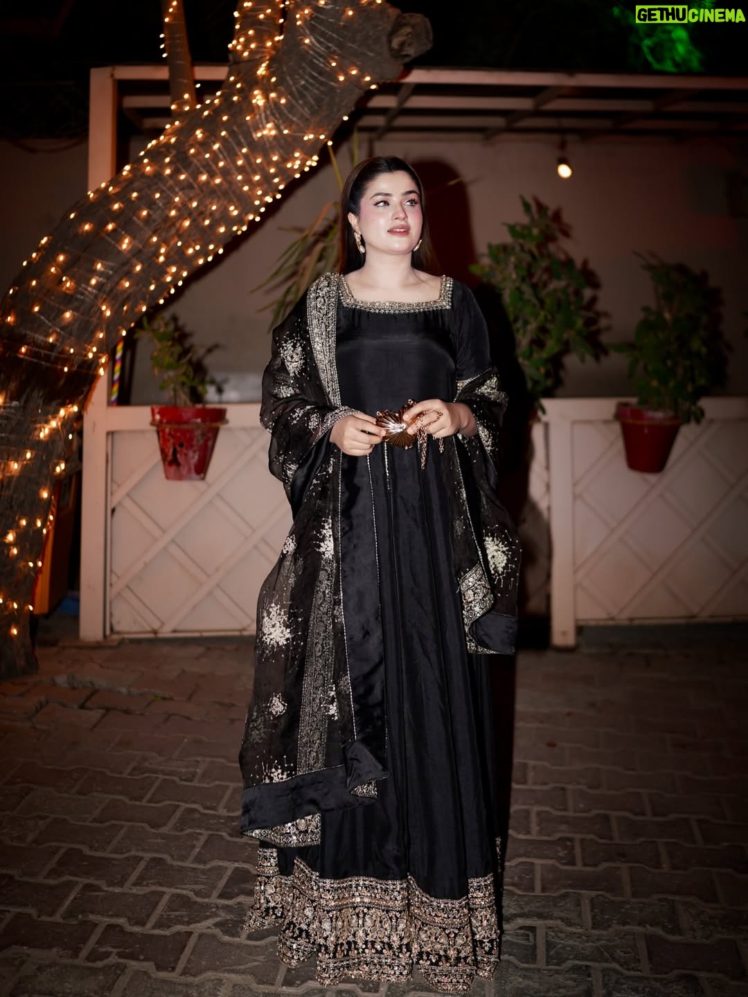Zahra Waseem - 72.2K Likes - Qawali night🖤

👗 @kanwalmalik.official