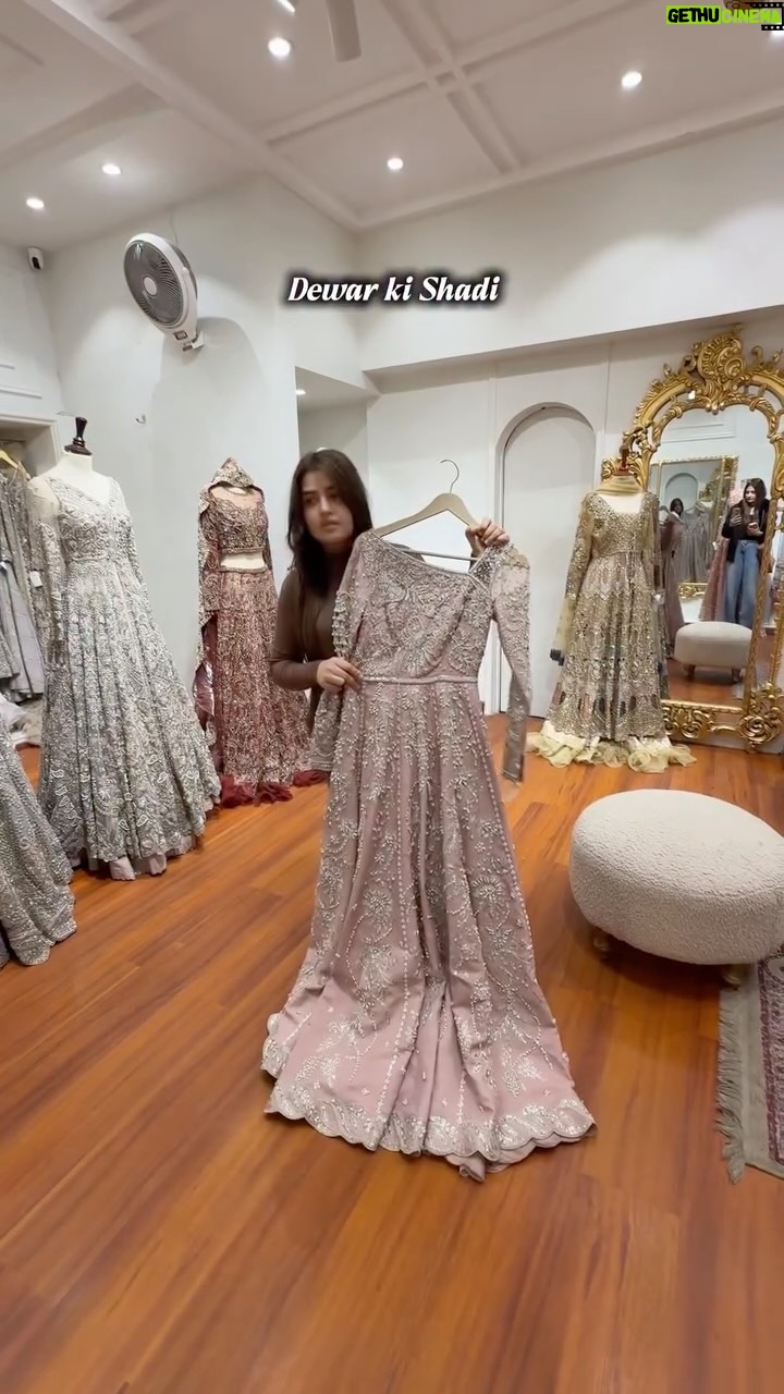 Zahra Waseem - 53.6K Likes - Kal hai pehla event and mera dress abhi tak finalise nai hua.