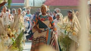 Zenande Mfenyana Instagram - A whole lot of commotion for the dress please! Lilizela mlilizeli 👏🏾😩😍🔥
#InimbaMzansi