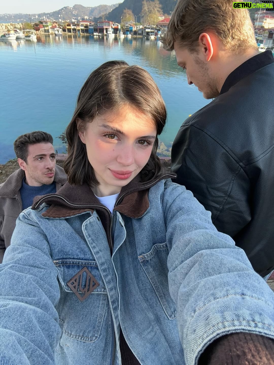 Zeynep Atılgan - 297.2K Likes - yes sirr 🫡
1) çeyrek mafya ☘️
2) uyuyan baysalım 👼🏼
3) naber ula fadime 
4) furtuna mermaids 
5) mağaramın direği
6) kızlarını aç bırakmayan biri 💖
7) hala toplantisu
8) halasının minik bresi
9) canını seven kaçsın arabayı ben kullanıyorum. 
10)sete gidiş
11) arabayı ben kullanırken bile bana güvenen canım hocam,canım ekip
12)YİCEM BU FOTOĞRAFI ULA
13) koçarilerden 
14) isfad fc 
15) herkese kurşun sana çiçek behçetum
16) favori delim 
17) İsEy 🔥
18) Şirinum, kraliçe furtunam
19) tehlike
20) bilema da baskethan