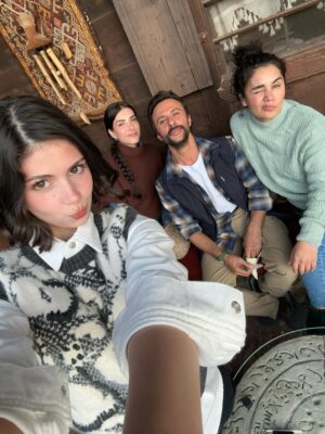 Zeynep Atılgan Instagram - Biz biraz sicak nevaleyiz 🥰