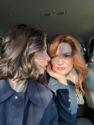 Zeynep Atılgan Instagram - Biz biraz sicak nevaleyiz 🥰