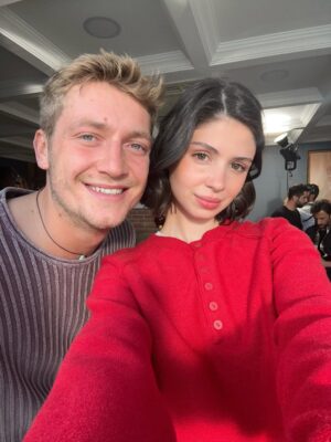 Zeynep Atılgan Instagram - Biz biraz sicak nevaleyiz 🥰