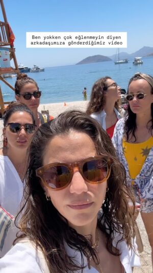 Zeynep Beşerler Instagram - Sen üzülme, gülüm incinme🌹😌biz de hiç eğlenemedik zaten..🫣