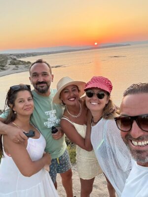 Zeynep Gülmez Instagram - Bi ortak geçmişimiz var… (deliyiz)😂🙈