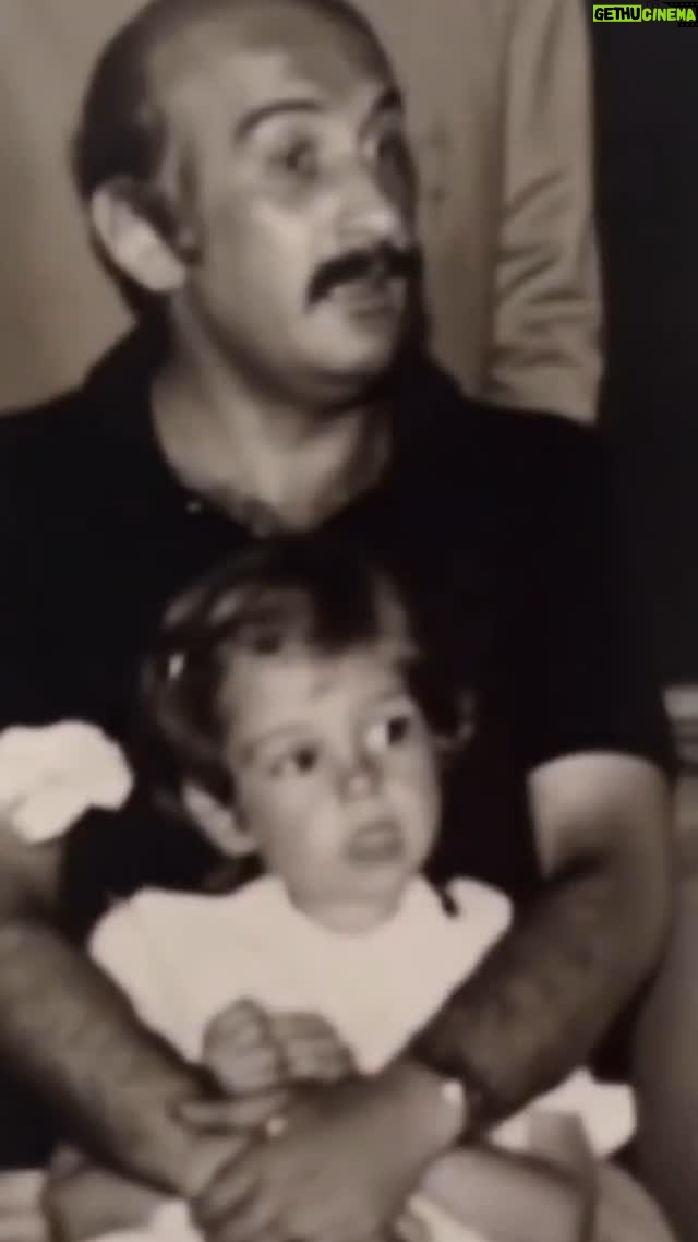 Zeynep Gülmez - 365 Likes - Yapay zekayla bu kadar babişko😊 sen seversin böyle şeyleri ;) seviyorum seni çook 🫠 ayrıca beni gördüğüne yüzde yüz eminim . 🥸❤️