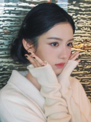 Zhou Ye Instagram - ❄️