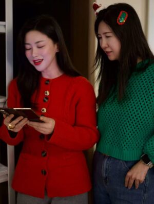 Zhu Zhu Instagram - We wish you a Merry Christmas 🎄💕🥳🥰🎊🍎🎁🥂