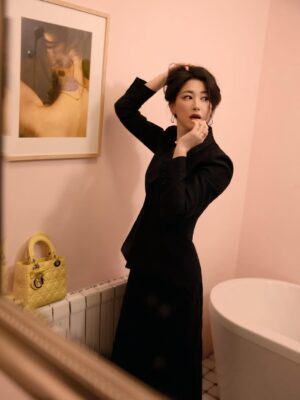 Zhu Zhu Instagram - Adding the new lady Dior by @jonathan.anderson into my collection 💛🥳