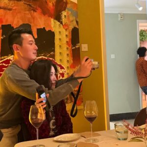 Zhu Zhu Instagram - Staying warm together 🥳🥰🎊💕