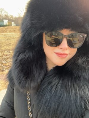Zhu Zhu Instagram - 🌞🐎🍓