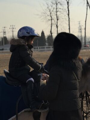 Zhu Zhu Instagram - 🌞🐎🍓