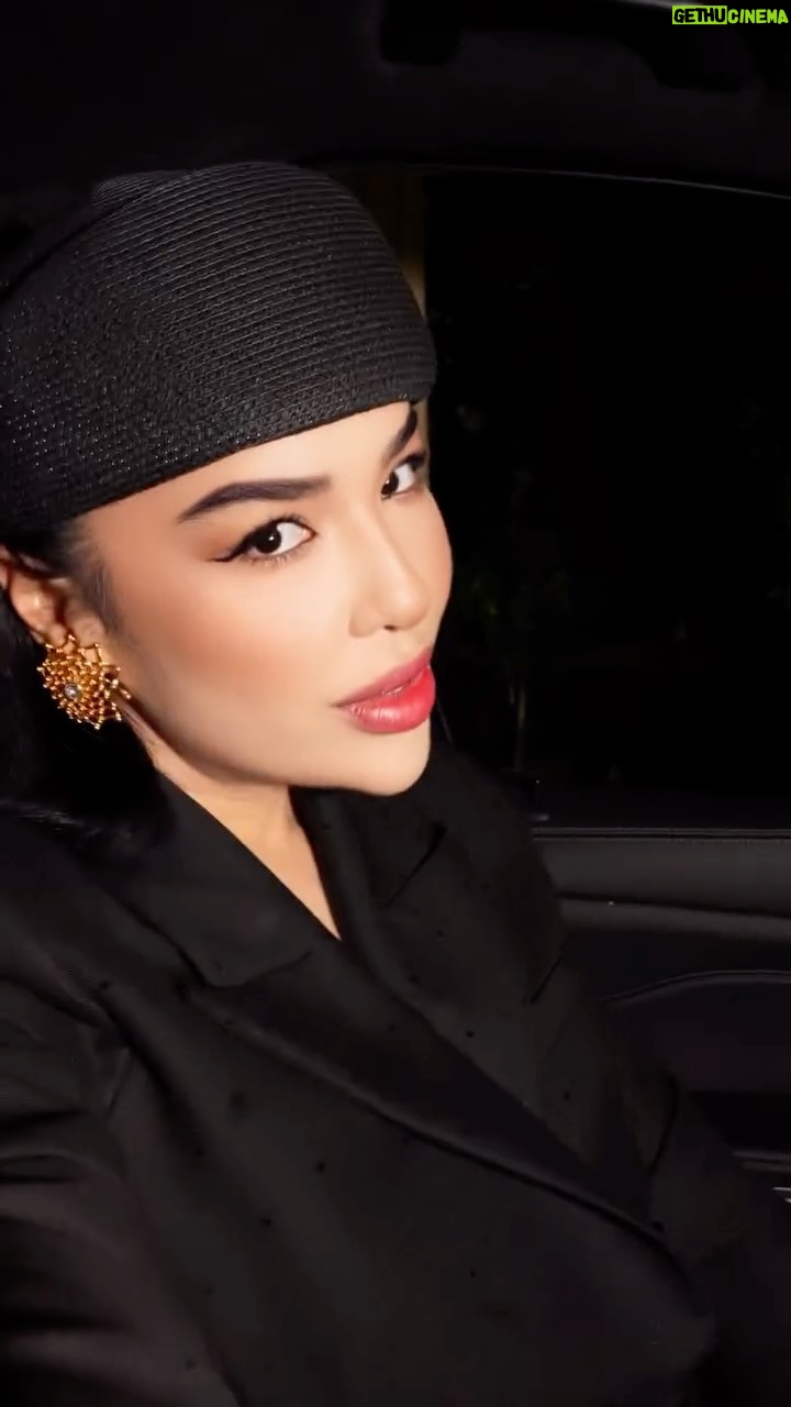 Ziyoda - 28.1K Likes - “KO’CHALAR”

Video by @s.muslimaaaa