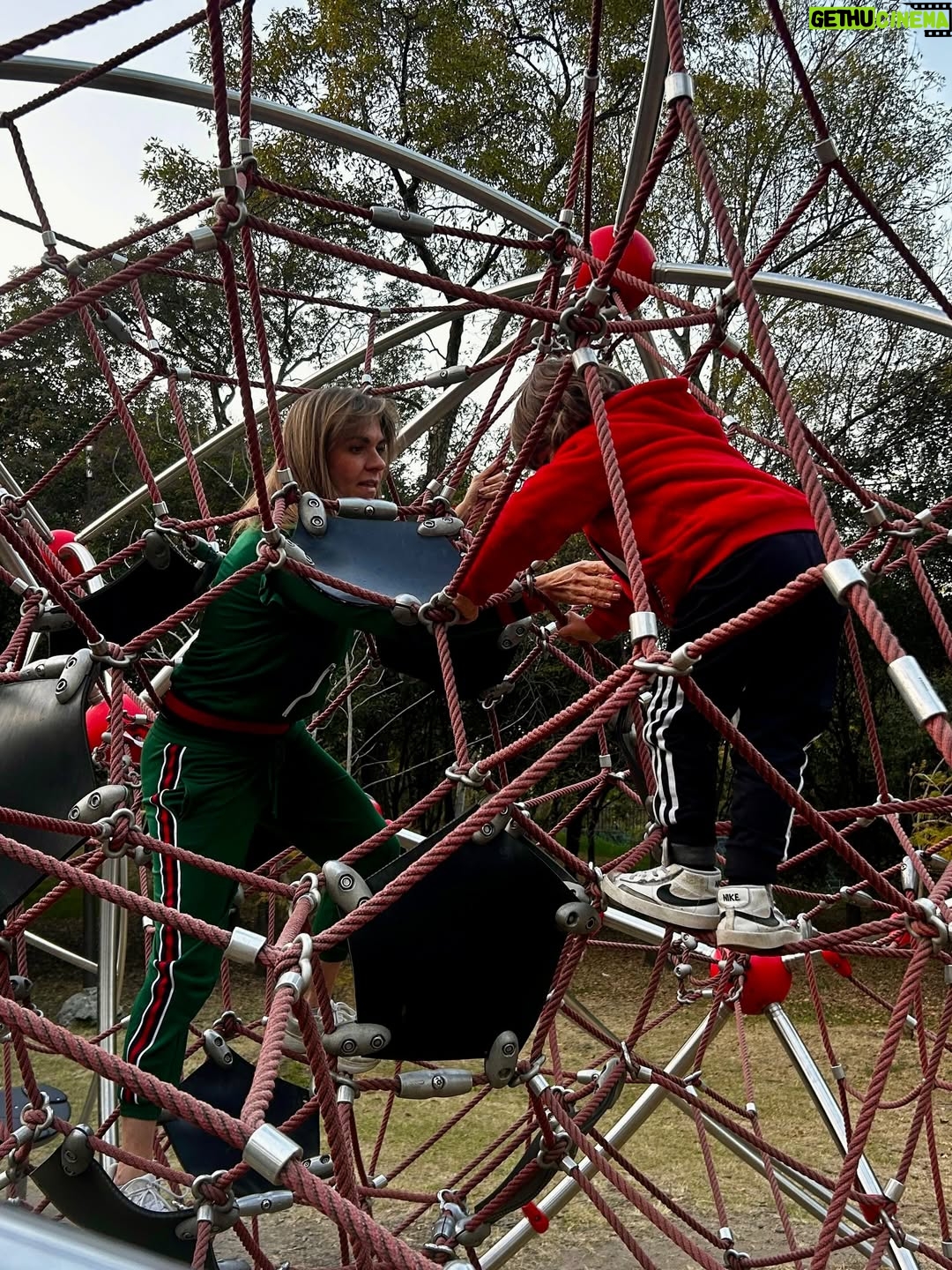 Zoraida Gómez - 2.1K Likes - Un día increíble de museo de juego y de naturaleza, un día diferente lleno de momentos especiales 
#crea #acciona #vive #ama