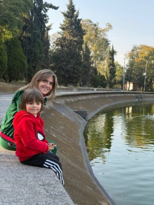Zoraida Gómez Instagram - Un día increíble de museo de juego y de naturaleza, un día diferente lleno de momentos especiales
#crea #acciona #vive #ama