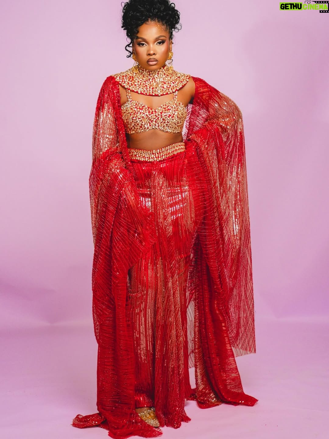 Zuchu - 83.8K Likes - THE GSM FAMILY WEDDING NIGHT 

Dressed by @mahaumes 
MUA @emeraldglows 
HAIR @lismabeauty 
Hair Company @africanstar_tanzania 
Braids name :Princess 
Color .No 1

📸 #Pichayaelly  @elly_yd