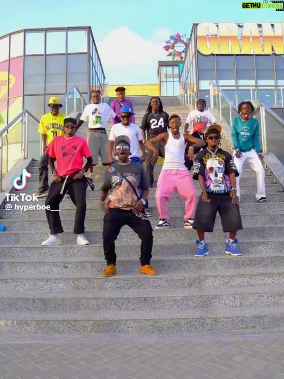 Zuchu - 96.2K Likes - WHO IS AMANDAAAAA?! You know we had to hop on this challenge for our girl @spiceofficial  with @officialzuchu 🔥🔥🔥. @iamkarlieredd @rennirucci_ @salmaslims