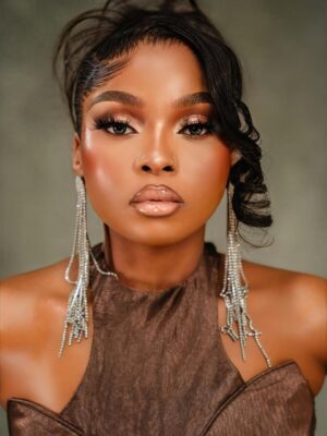 Zuchu Instagram - 🍫
DRESS @brilliantcollectionstz
MUA @emeraldglows
HAIR BY @khaleesi__touch
#PICHAYAELLY 📸 @elly_yd
