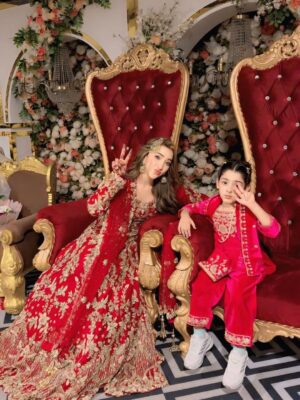 afsha khan Instagram - What Wud Be Ur Reaction If u See Me Like this One Day With Man For Real ?? ♥️
:
outfit @armansuits
:
#afshakhan