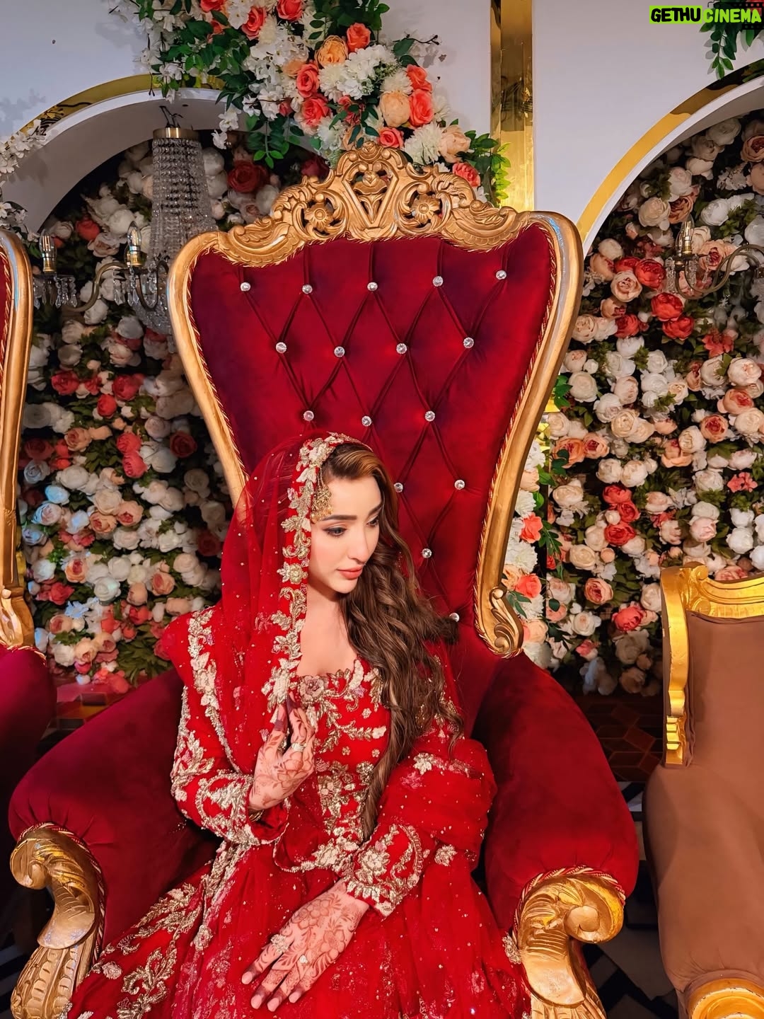 afsha khan - 96.6K Likes - What Wud Be Ur Reaction If u See Me Like this One Day With  Man For Real ?? ♥️

:

outfit @armansuits 

:

#afshakhan