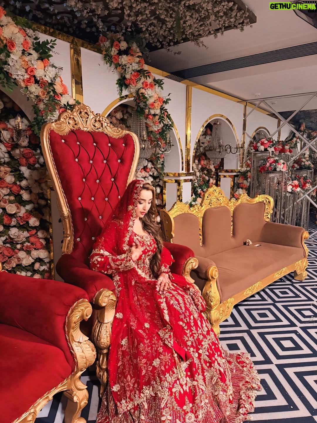 afsha khan - 96.6K Likes - What Wud Be Ur Reaction If u See Me Like this One Day With  Man For Real ?? ♥️

:

outfit @armansuits 

:

#afshakhan