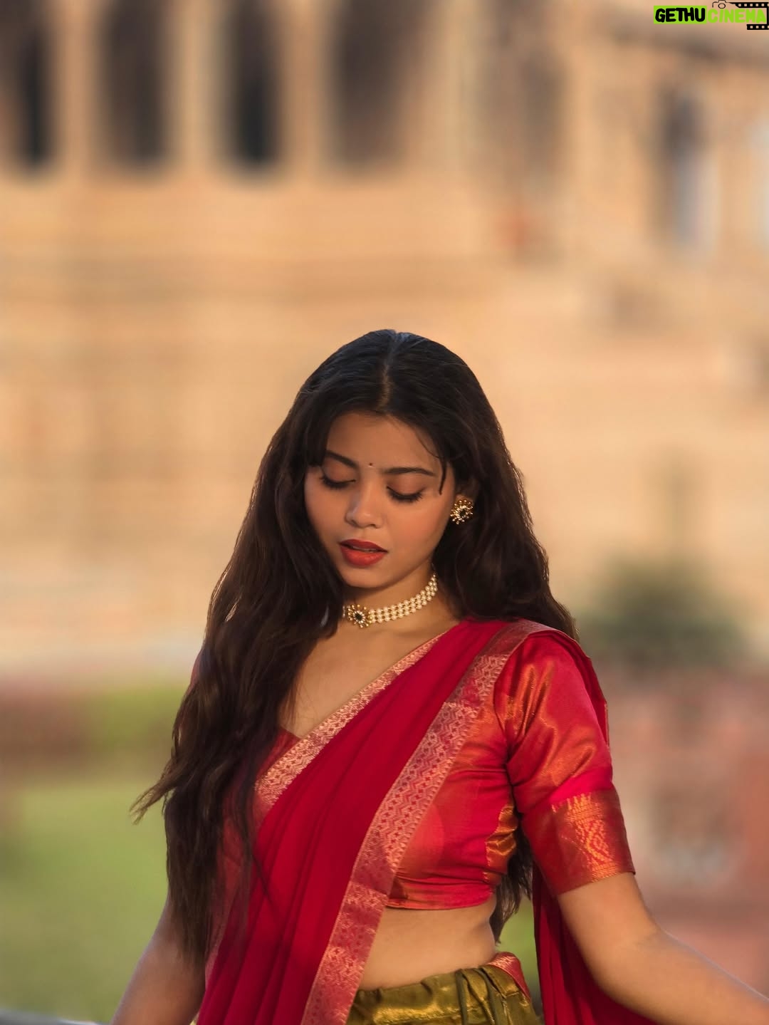 anushka roy - 7.1K Likes - 🌷✨❤️