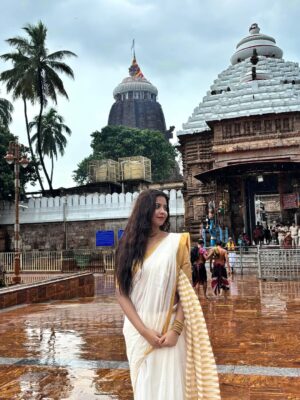 anushka roy Instagram - ✨