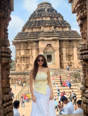 anushka roy Instagram - 🫣❤️