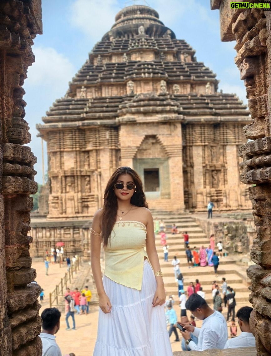 anushka roy - 29.7K Likes - 🫣❤️