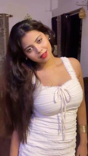 anushka roy Instagram - Drafts 🙃 #reels #instagood #instagood #instagram #instalike #instagramreels #reelitfeelit #trending #reels #instagood #reelsinstagram