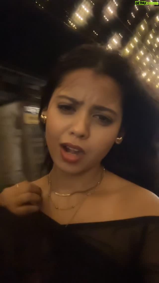 anushka roy - 18.4K Likes - Randomly 🫢😅 #reels #instagood #reelsinstagram #instagram #instalike #instagramreels #reelitfeelit #trending #love #reels #instagood