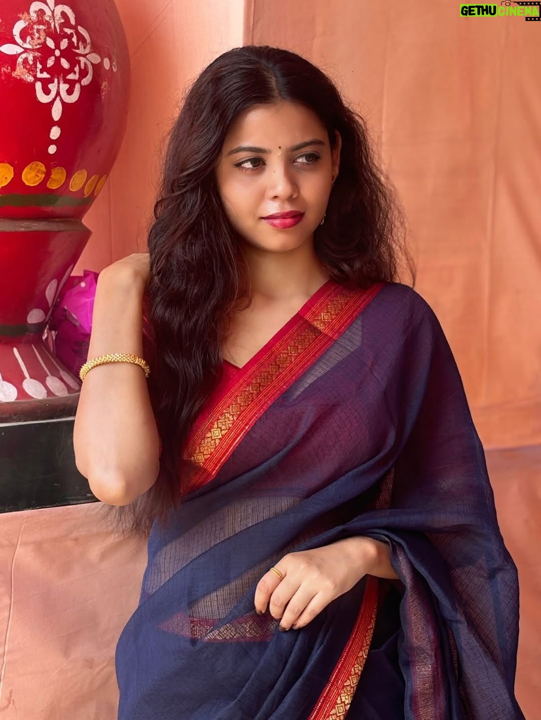 anushka roy - 8.2K Likes - 🪔✨