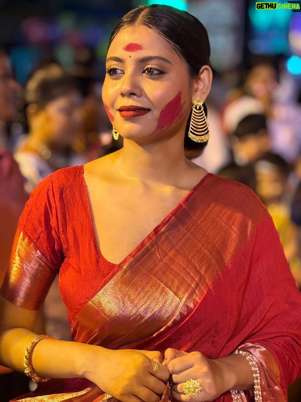 anushka roy - 6.5K Likes - শুভ বিজয়া ❤️🥺